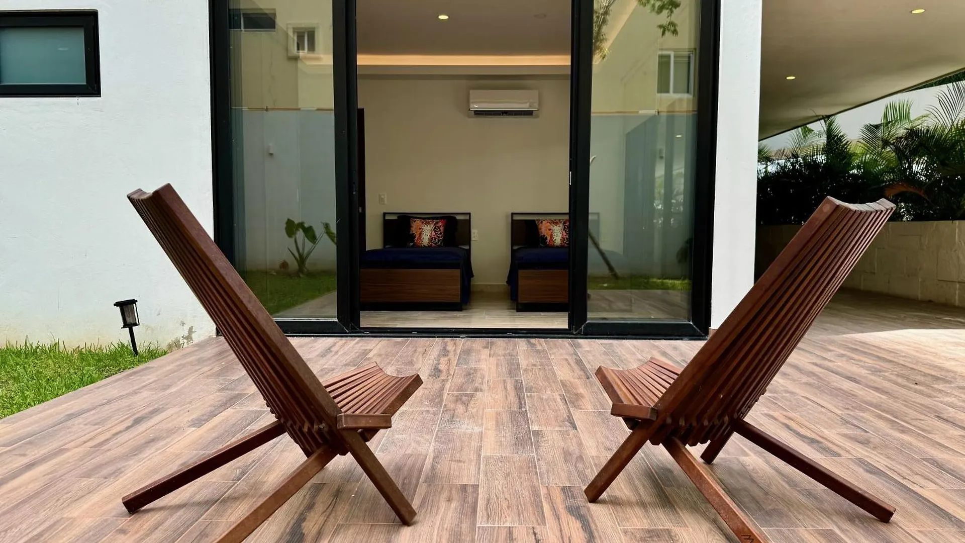 Lovely & New! Super Location Cancun Mexico